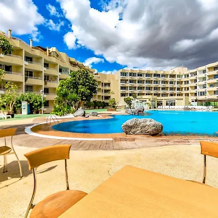 Green Park Studio In Golf Del Sur 2, Vistas A La Piscina, Tenerife Sur